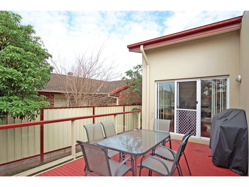 2/23 Banksia Avenue, Windang NSW 2528