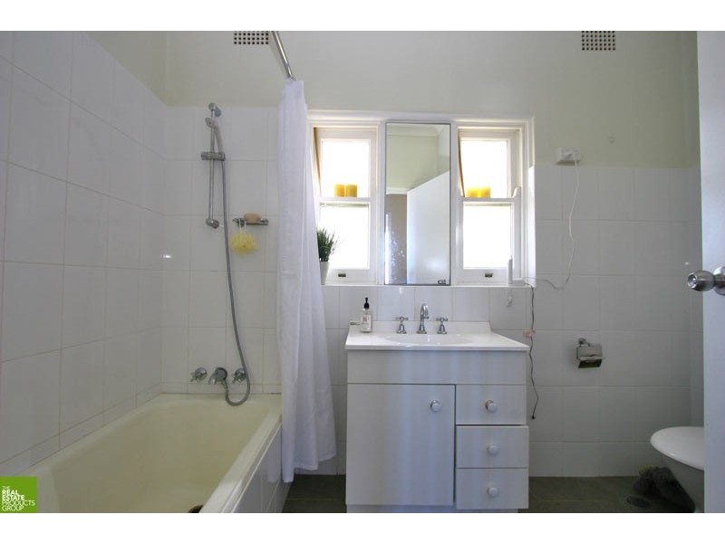 11 Towns Street, Shellharbour NSW 2529