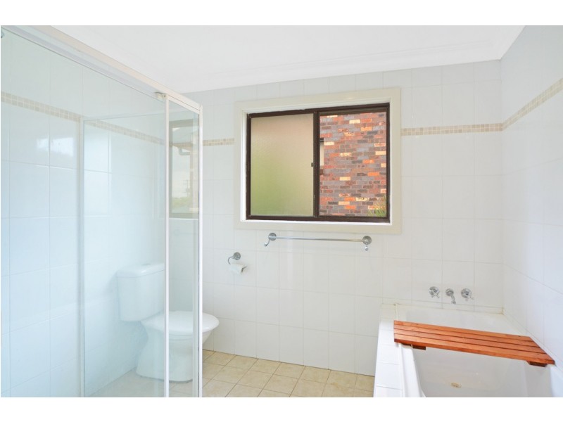 13 Shipton Crescent, Mount Warrigal NSW 2528