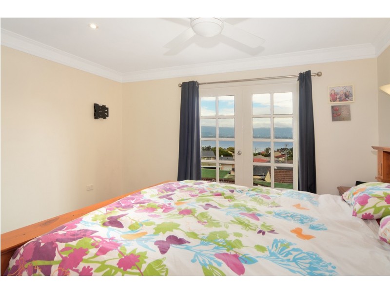 13 Shipton Crescent, Mount Warrigal NSW 2528