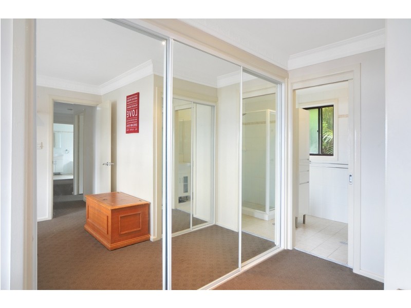 13 Shipton Crescent, Mount Warrigal NSW 2528