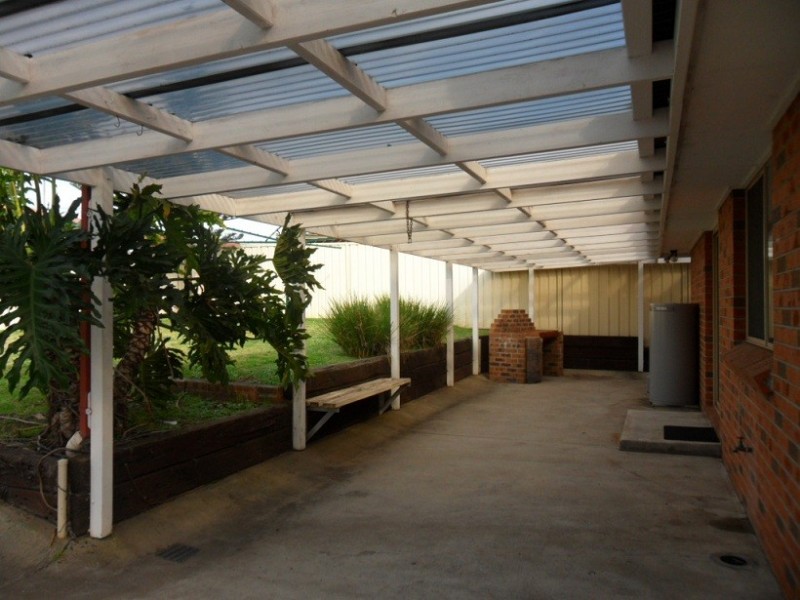 18 Kowari Crescent, Blackbutt NSW 2529