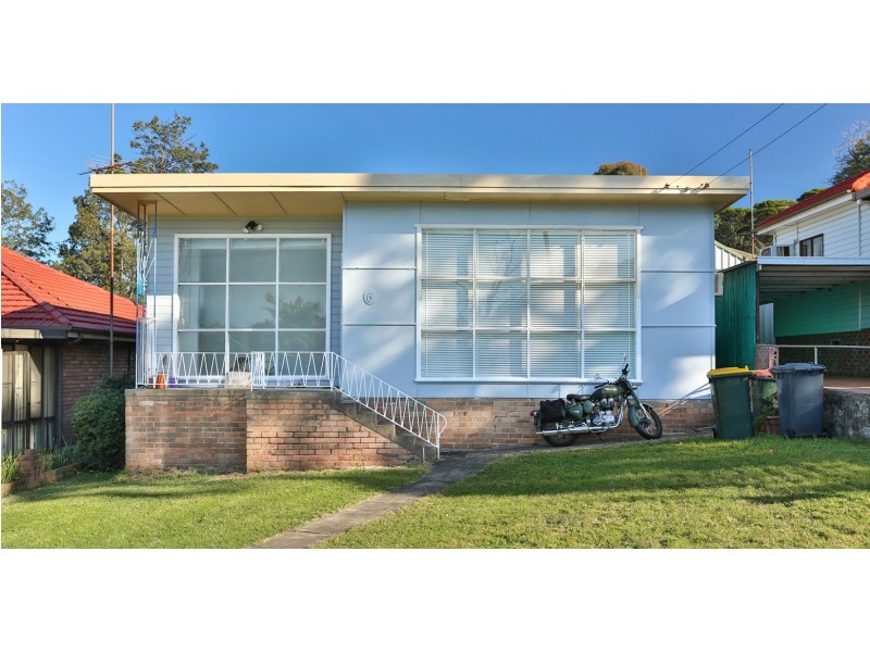 6 Grasmere Street, Mount Saint Thomas NSW 2500