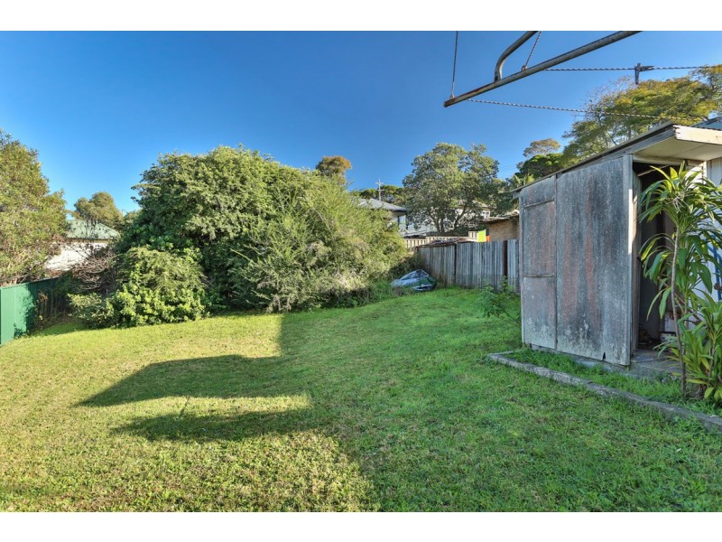 6 Grasmere Street, Mount Saint Thomas NSW 2500