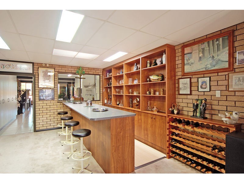 50 Central Avenue, Oak Flats NSW 2529