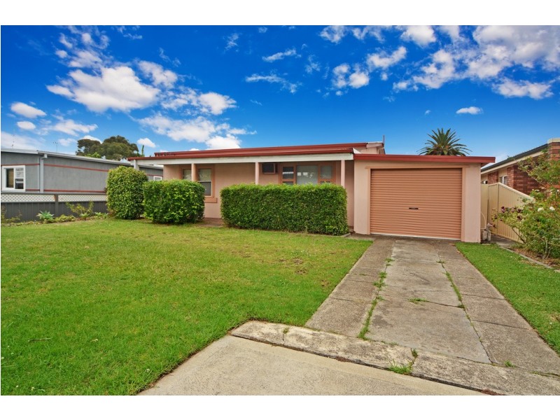 15 Edward Street, Barrack Heights NSW 2528
