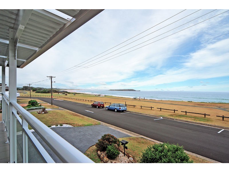 16 Little Lake Crescent, Warilla NSW 2528