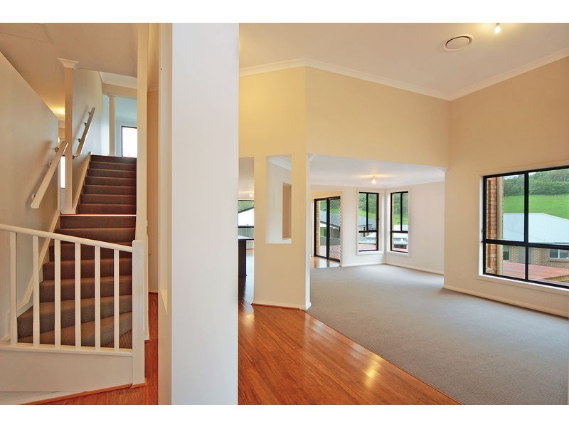 6 Bower Place, Albion Park NSW 2527