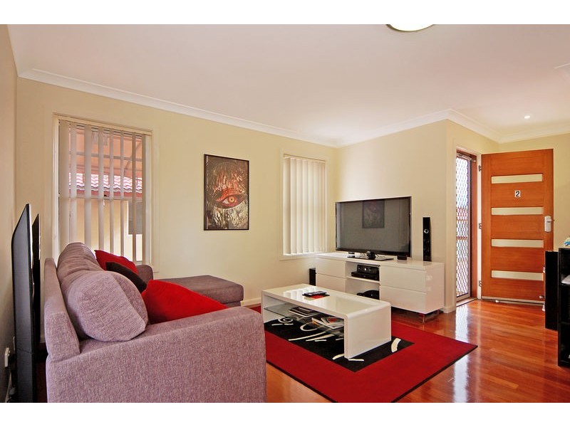 2/23 Banksia Avenue, Windang NSW 2528