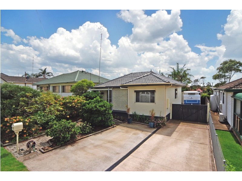 33 Belfast Avenue, Warilla NSW 2528