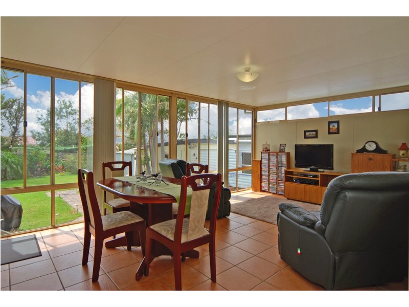 33 Belfast Avenue, Warilla NSW 2528