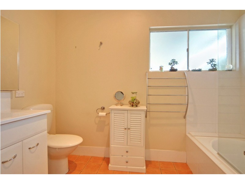 33 Belfast Avenue, Warilla NSW 2528