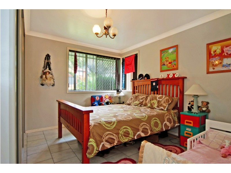 5 Loftus Drive, Barrack Heights NSW 2528