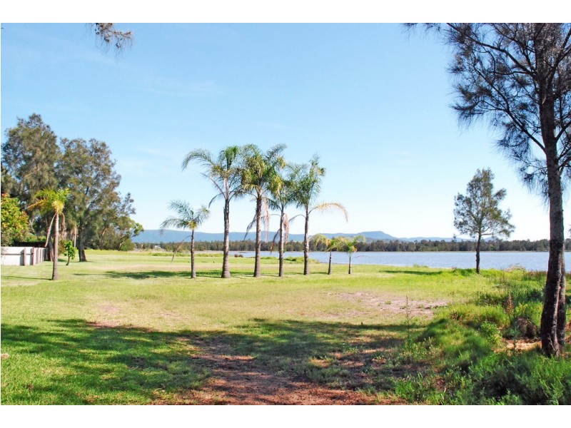 9 Kanahooka Street, Albion Park Rail NSW 2527