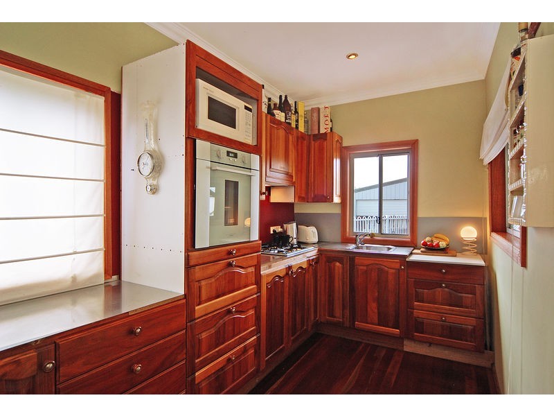 31 Barrack Avenue, Barrack Heights NSW 2528