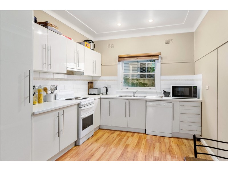 274 Shellharbour Road, Barrack Heights NSW 2528