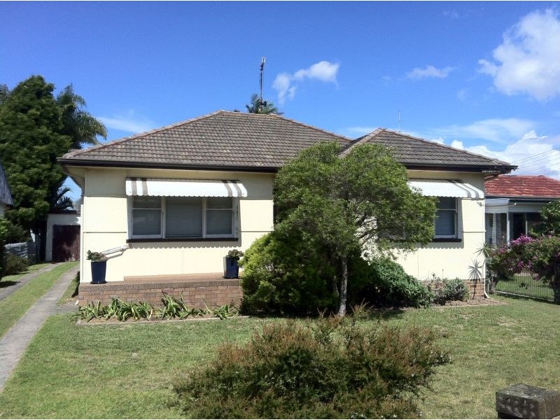 115 Pur Pur Avenue, Lake Illawarra NSW 2528