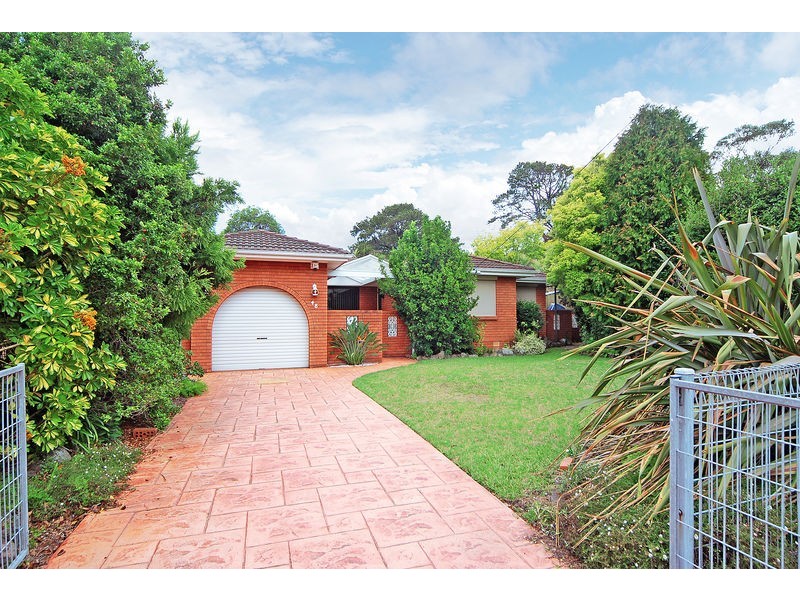 48 The Esplanade, Oak Flats NSW 2529