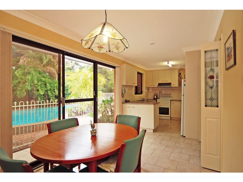 48 The Esplanade, Oak Flats NSW 2529