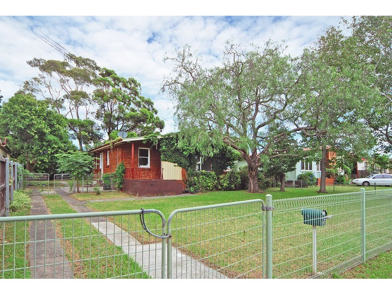 9 Lindwall Street, Warilla NSW 2528
