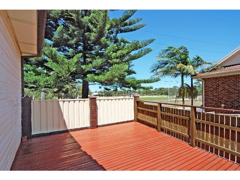 8 Overhill Road, Primbee NSW 2502