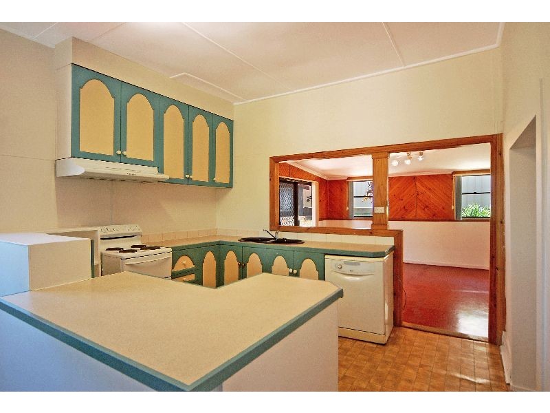 8 Overhill Road, Primbee NSW 2502