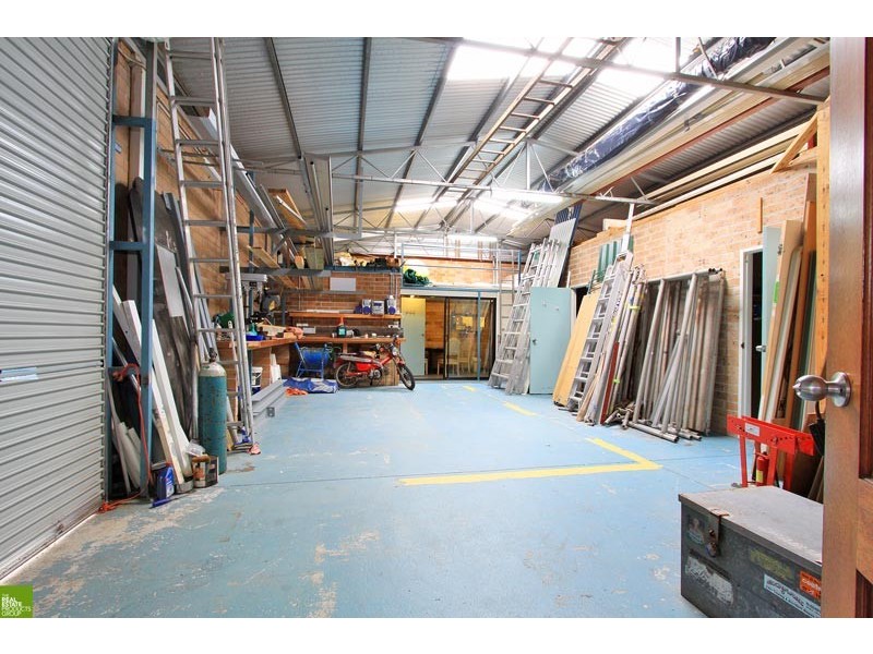 4/2 Commerce Drive, Warilla NSW 2528