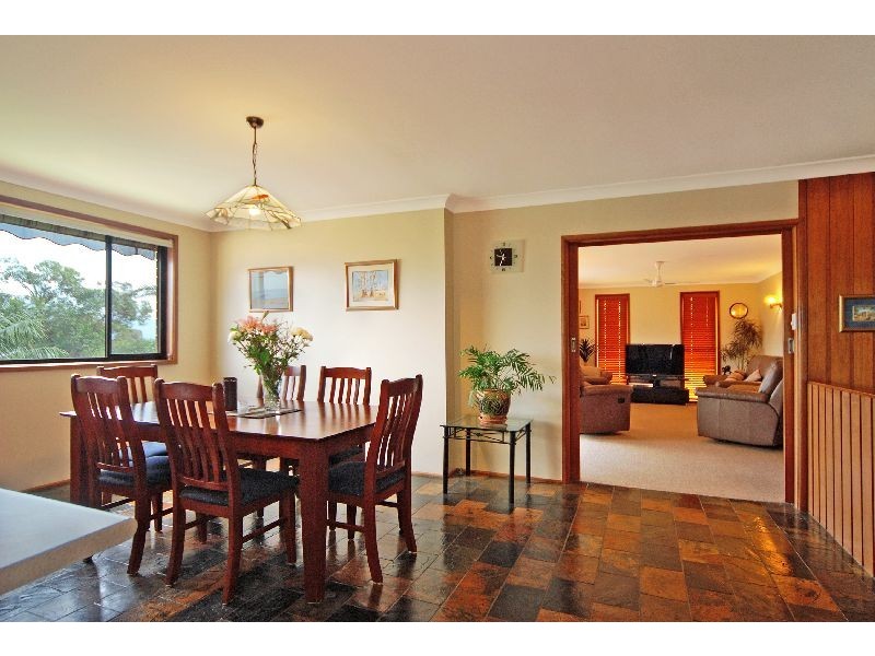 162 Landy Drive, Mount Warrigal NSW 2528