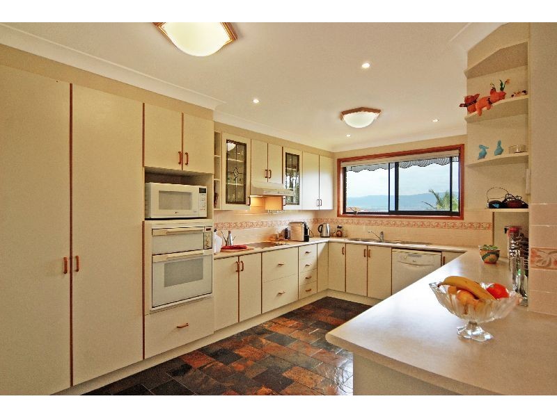 162 Landy Drive, Mount Warrigal NSW 2528