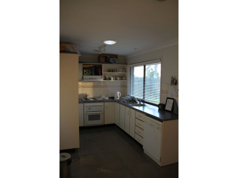 1 Jindabyne Road, Shellharbour NSW 2529