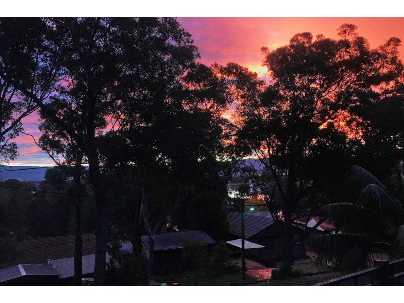 12 Bridge Avenue, Oak Flats NSW 2529