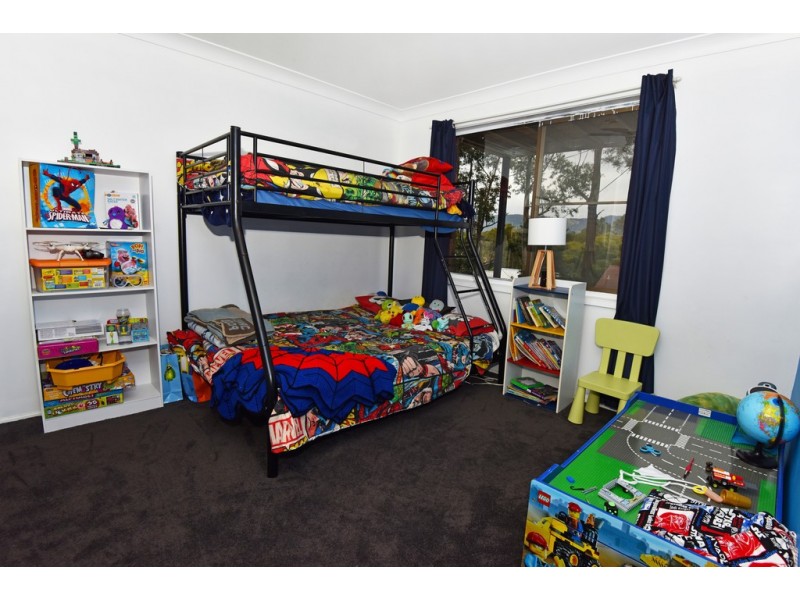 12 Bridge Avenue, Oak Flats NSW 2529