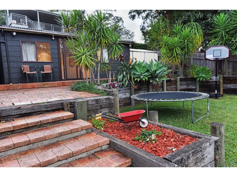 12 Bridge Avenue, Oak Flats NSW 2529