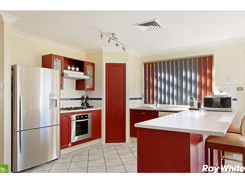 10 Downes Drive, Albion Park NSW 2527