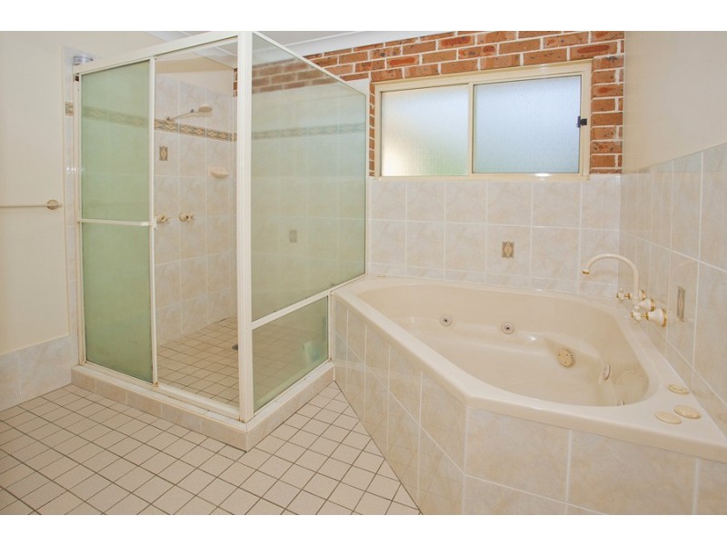 1 Spring Creek Drive, Kiama NSW 2533