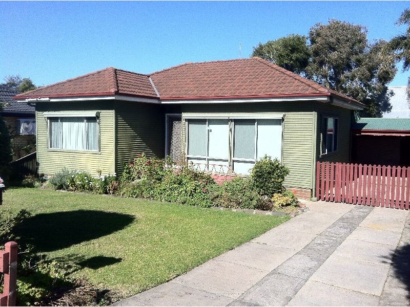 3 Ulster Avenue, Warilla NSW 2528