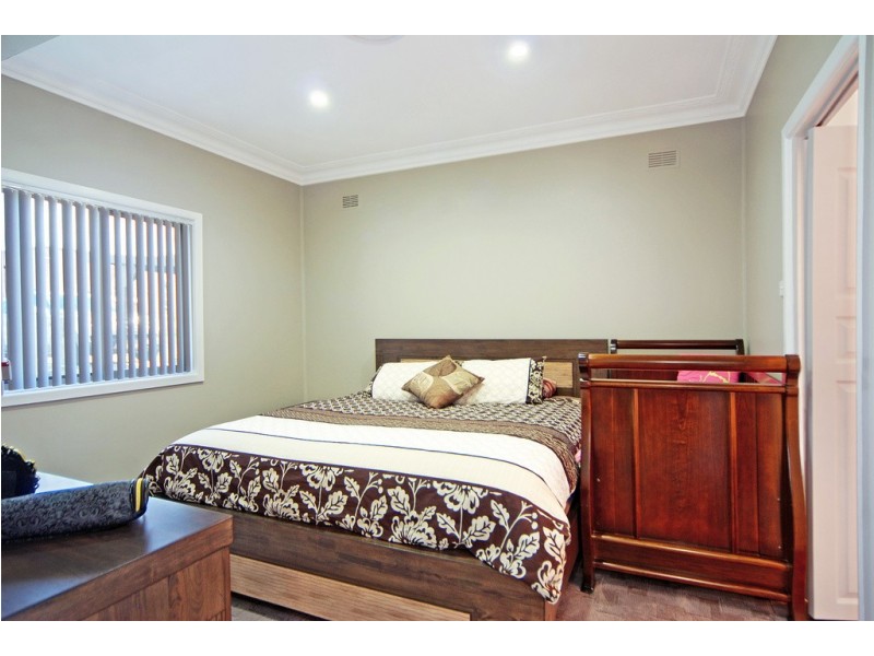 88 Flagstaff Road, Warrawong NSW 2502