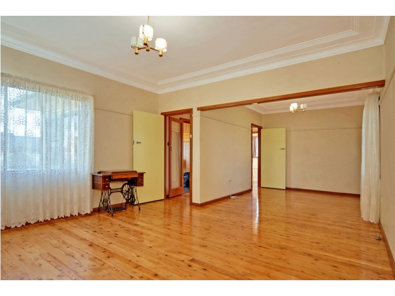 3 William Avenue, Warilla NSW 2528