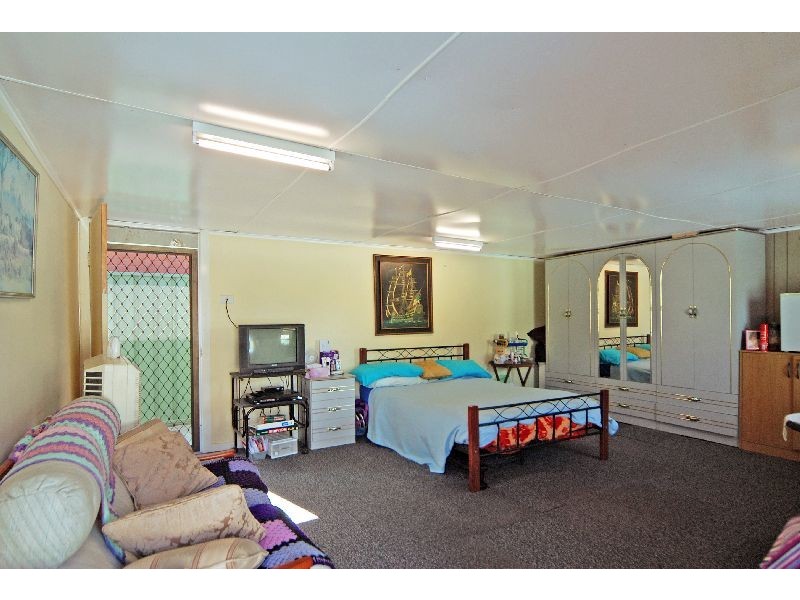 57 Messenger Road, Barrack Heights NSW 2528