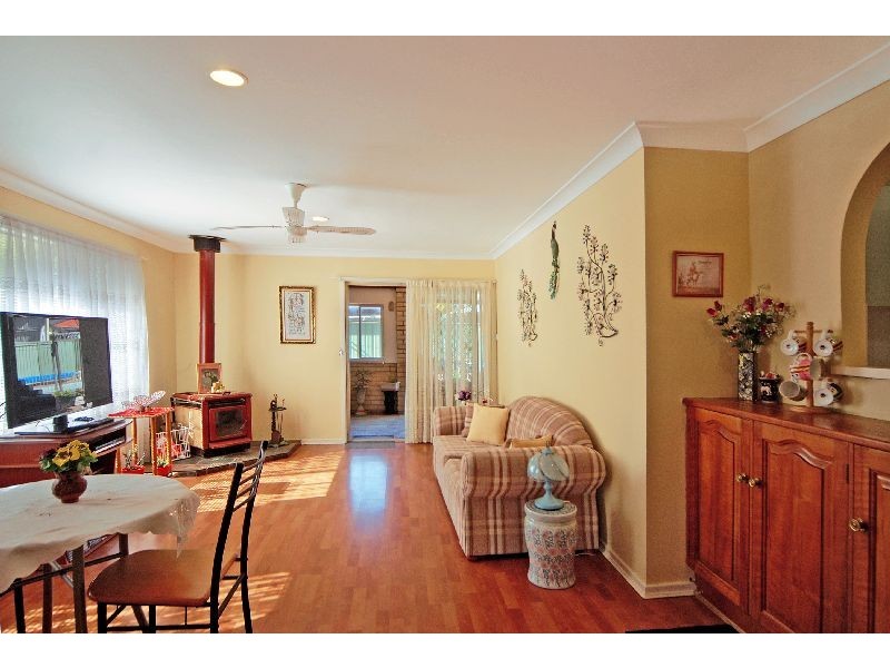 57 Messenger Road, Barrack Heights NSW 2528