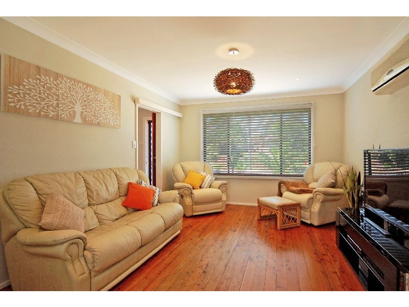 134 Cuthbert Drive, Mount Warrigal NSW 2528