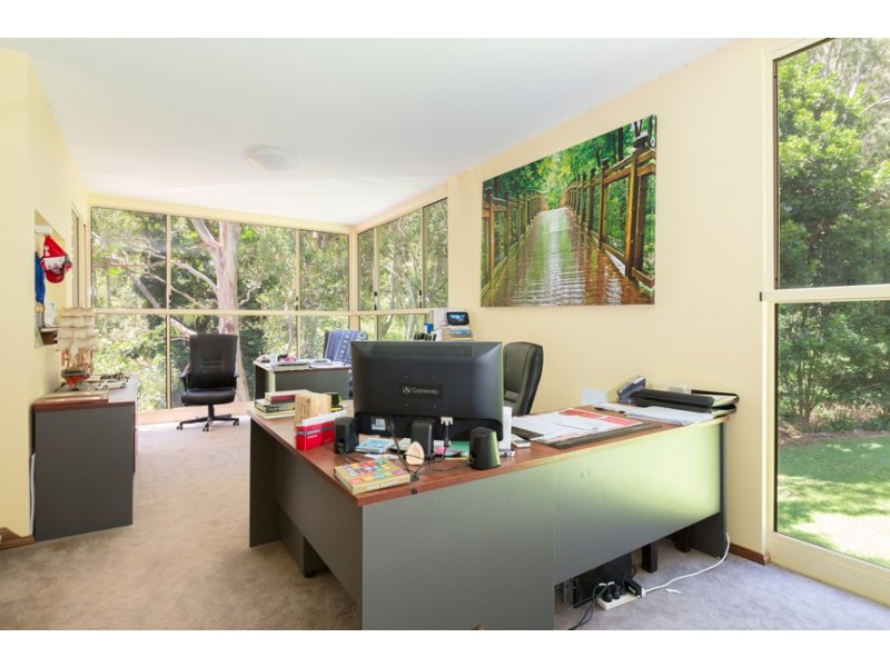 38 Abercrombie Crescent, Albion Park NSW 2527