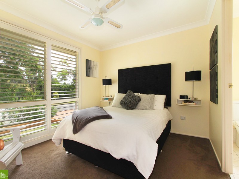 129 Ashburton Drive, Albion Park NSW 2527