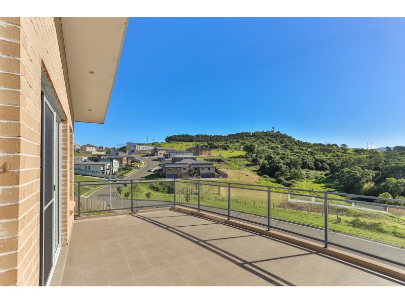 143 Shearwater Drive, Lake Heights NSW 2502