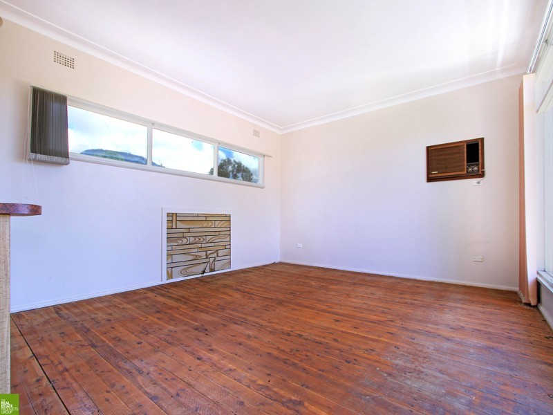 16 Booyong Street, West Wollongong NSW 2500