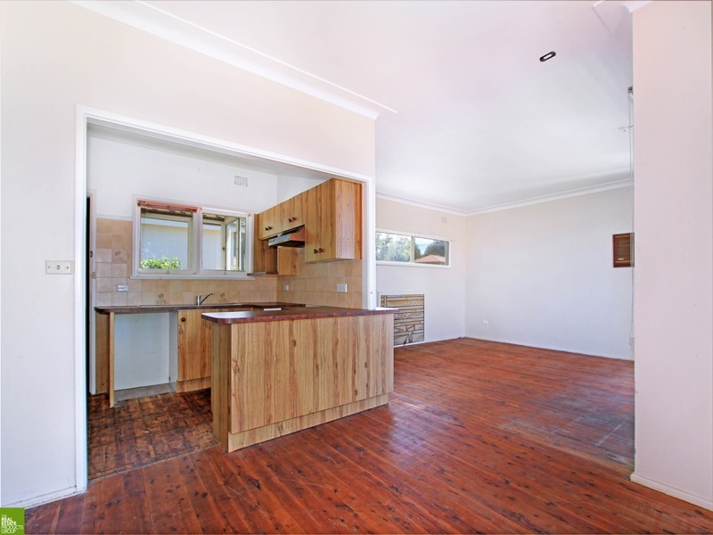 16 Booyong Street, West Wollongong NSW 2500
