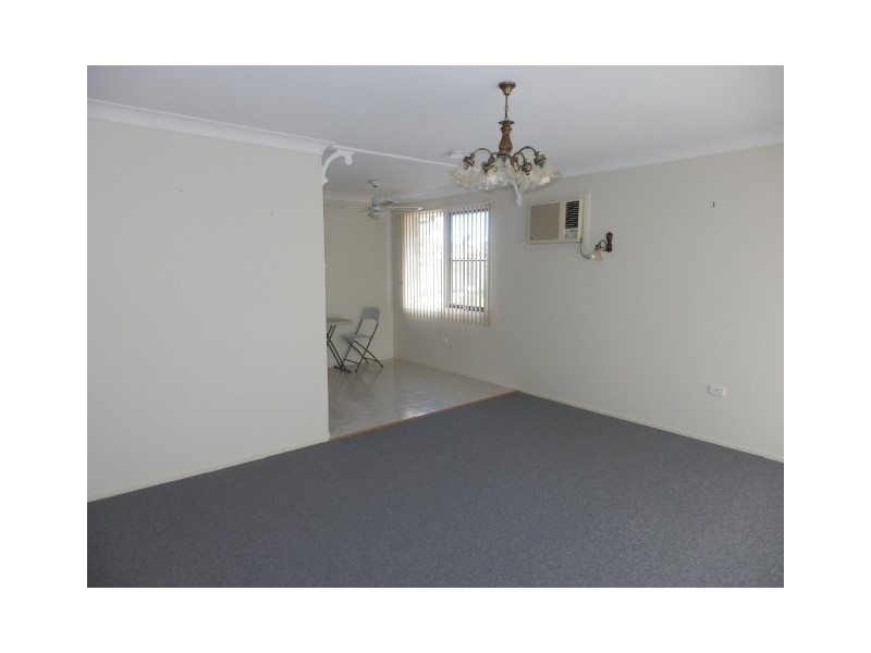 41 Shipton Crescent, Mount Warrigal NSW 2528