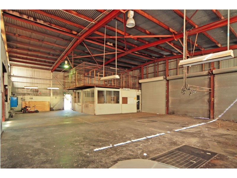 25 Grove Circuit, Lake Illawarra NSW 2528