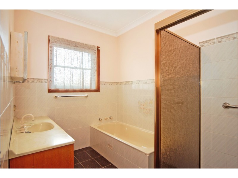 1 Shell Cove Road, Barrack Point NSW 2528