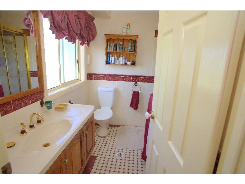 20 Mummuga Close, Flinders NSW 2529